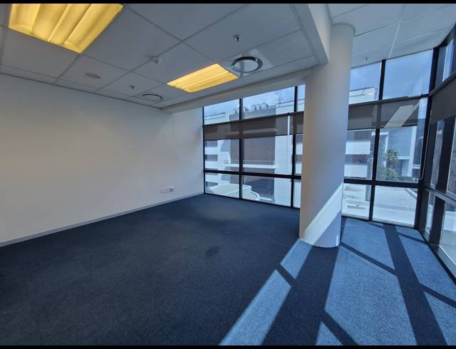 80M² OFFICE TO LET IN SANDTON CENTRAL